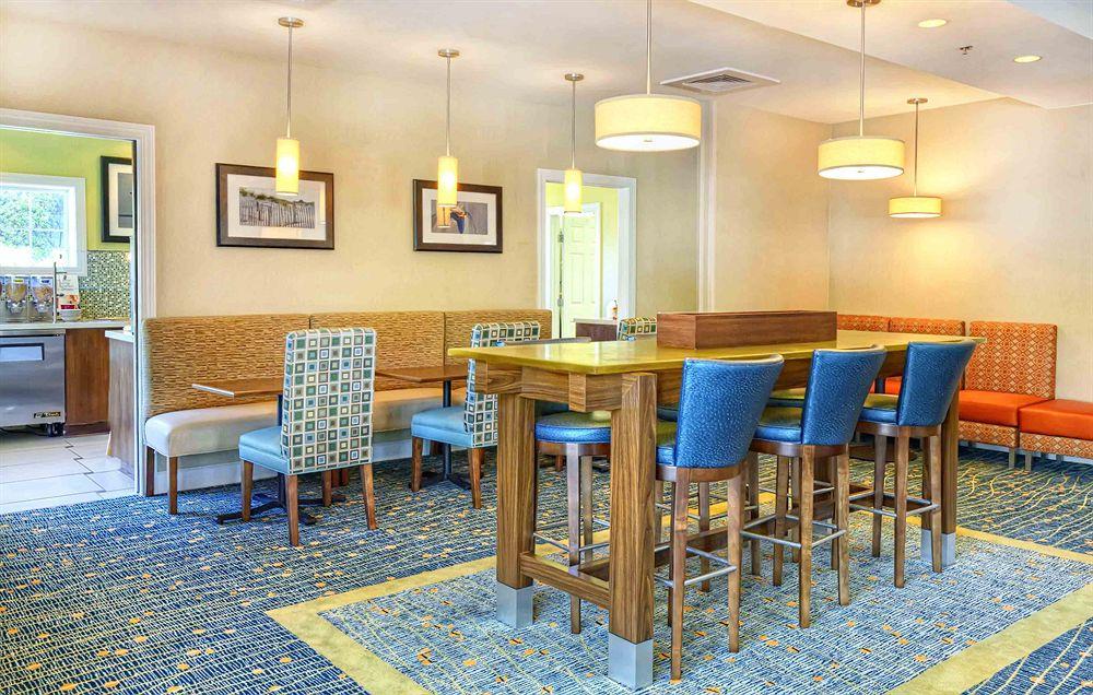 Residence Inn By Marriott Wilmington Landfall Restaurant photo